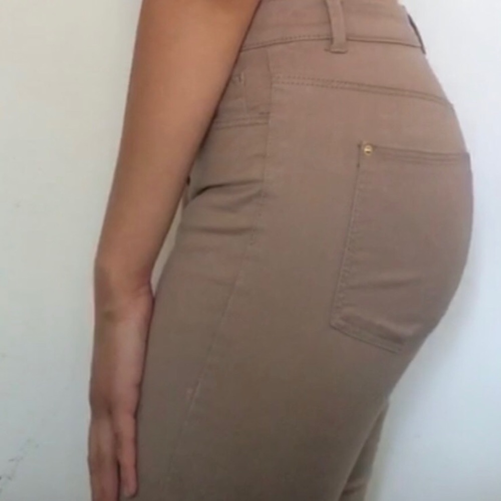 H&M Jeans - Picture 2 of 3
